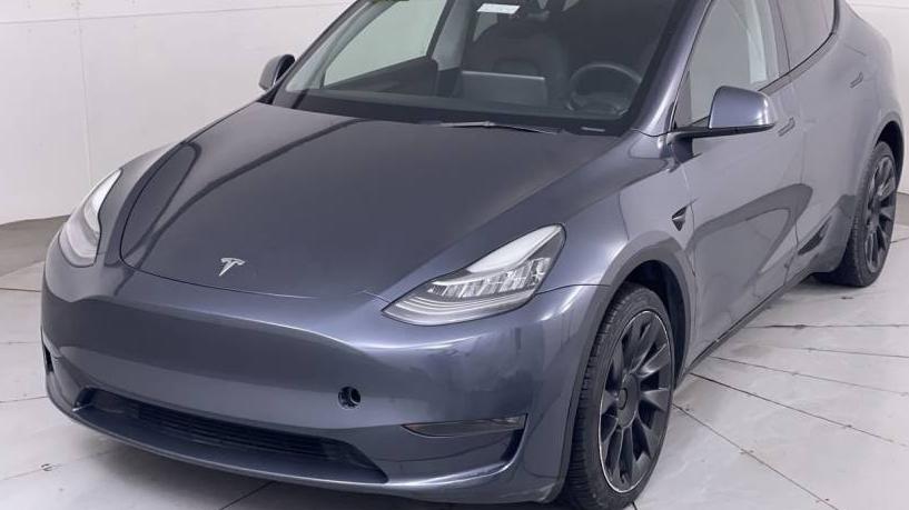 TESLA MODEL Y 2023 7SAYGDEE7PA028853 image